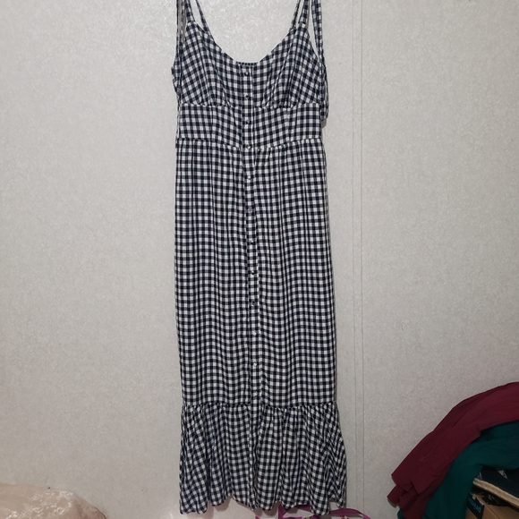 J. Crew Black and White Ruched Ruffled Maxi Sundress..SIZE:12T - Picture 2 of 15